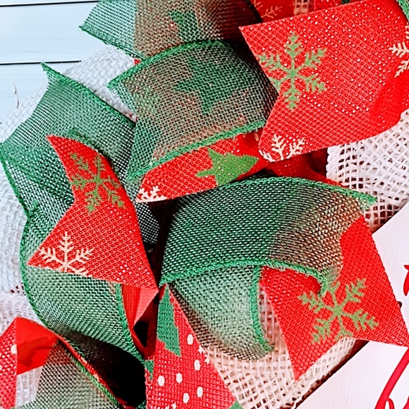 HAND CRAFTED BURLAP RIBBON "HOME FOR THE HOLIDAYS" SIGN CHRISTMAS WREATH 22" - Picture 4 of 7